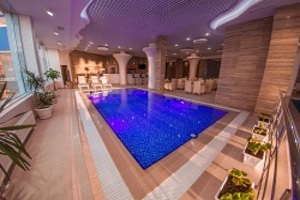 Крытый бассейн в spa-комплексе Aква Deluxe, Севастополь